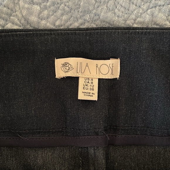 Stretch “Denim” Skirt. Size 8 - Picture 4 of 8